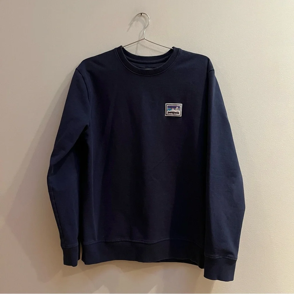 Patagonia Men's Crewneck Sweatshirt in Dark Gray